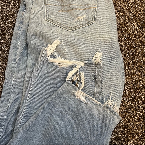 American Eagle Mom Jeans - Picture 3 of 5